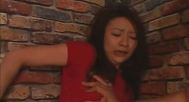 phim sex nhanh Đẹp da trắng brunette quay trên một vòi nước đen dài của một người đàn phim sex gái đẹp ông da đen.