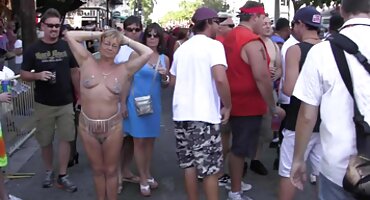 phim sex viêth nam CorvAnder Corvus sex dâm fucks hai cô gái.